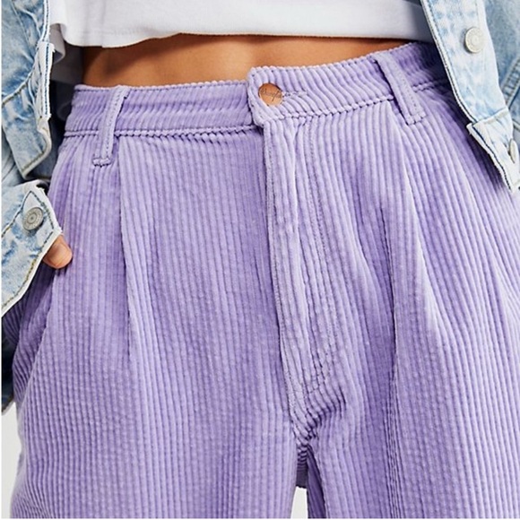 Wrangler Pleated Barrel Cord High Rise Jeans Pastel Purple Women’s Size 28 - Picture 2 of 9